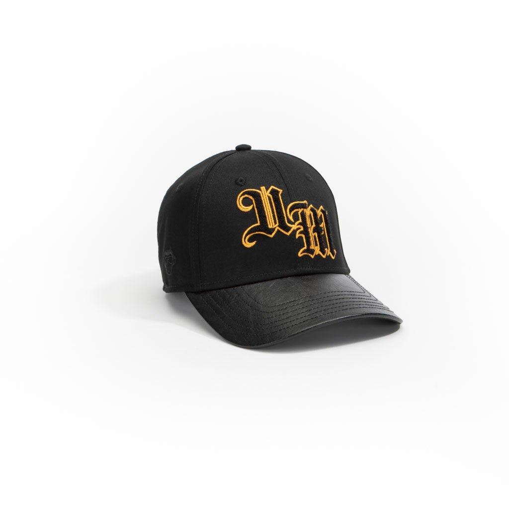 um-varsity-25bc221-blk-8143976.jpg