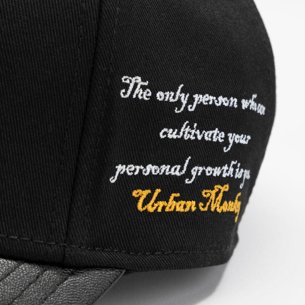 um-varsity-25bc221-blk-7426337.jpg
