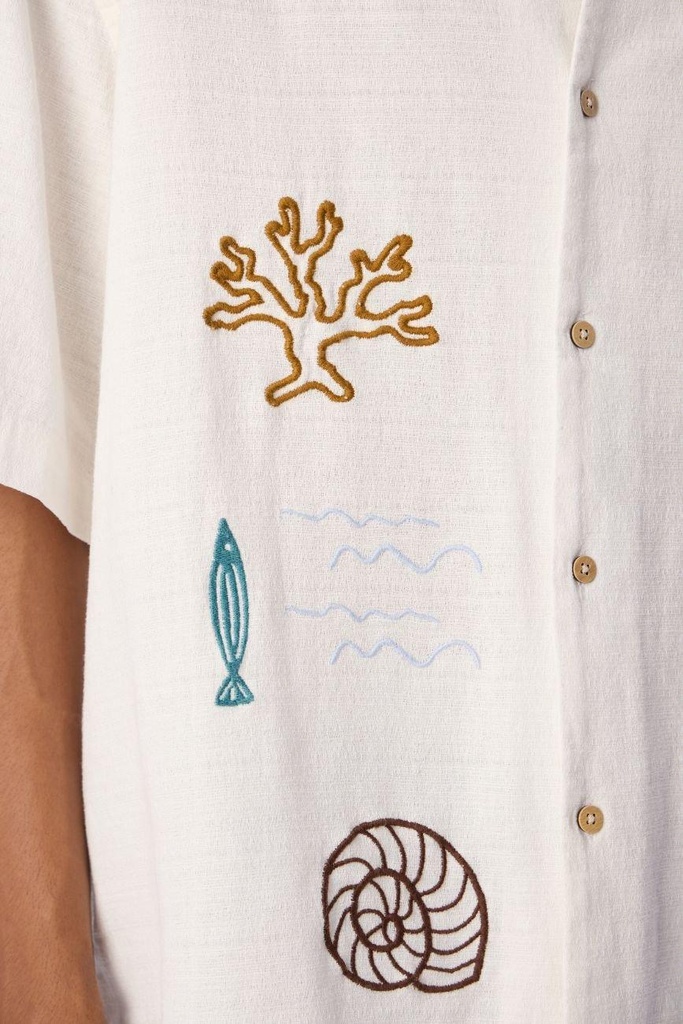 coastal-soul-resort-shirt-25shlf10-wh-s-974110.jpg