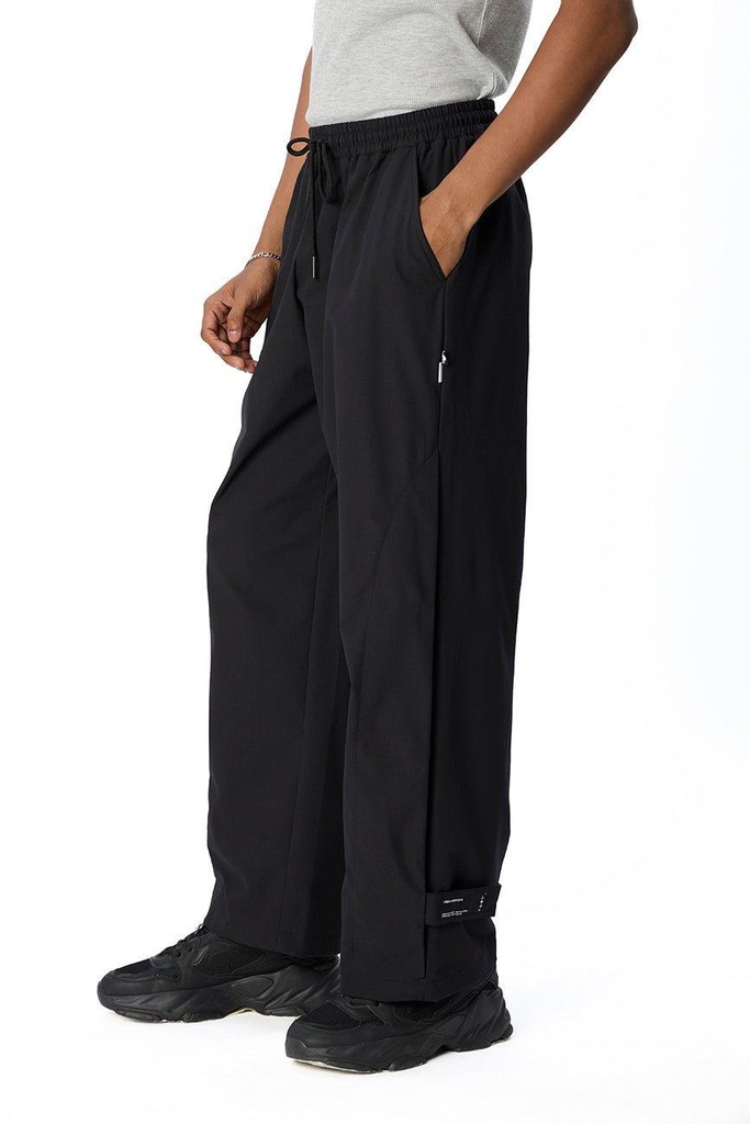 adjustable-cargo-pants-black-um25-crg04-blk-s28-797021.jpg