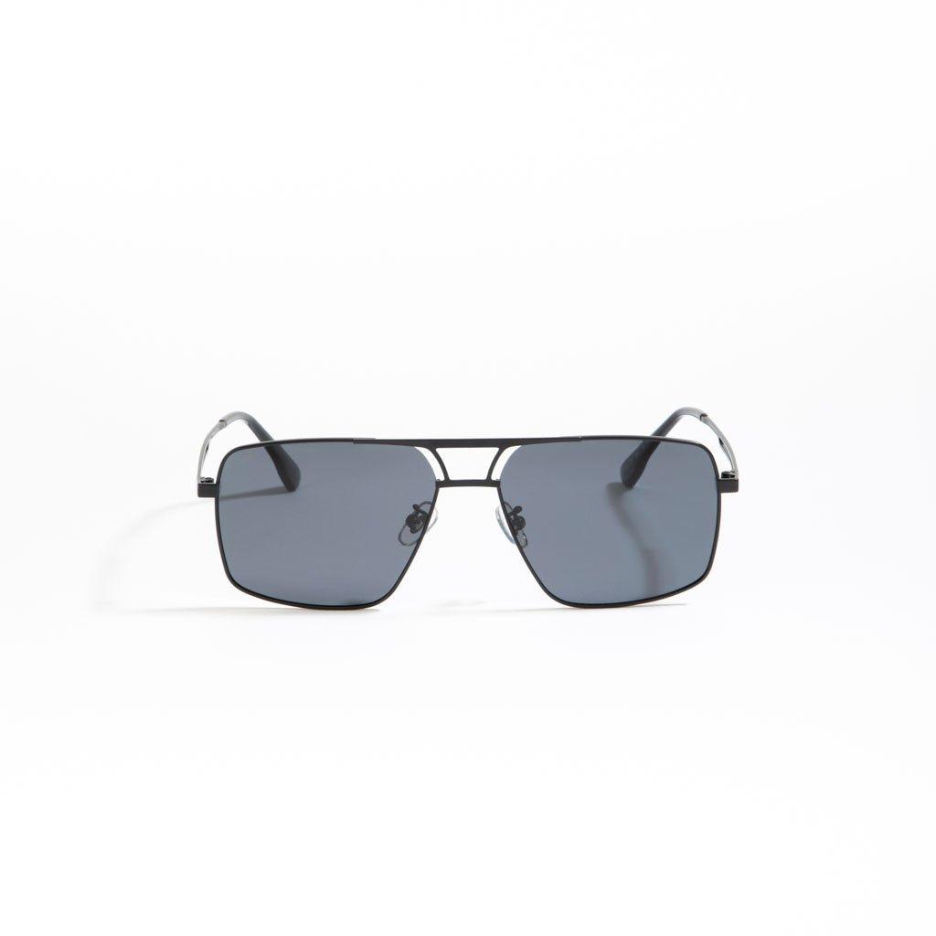 blackout-7193-c1-721491.jpg