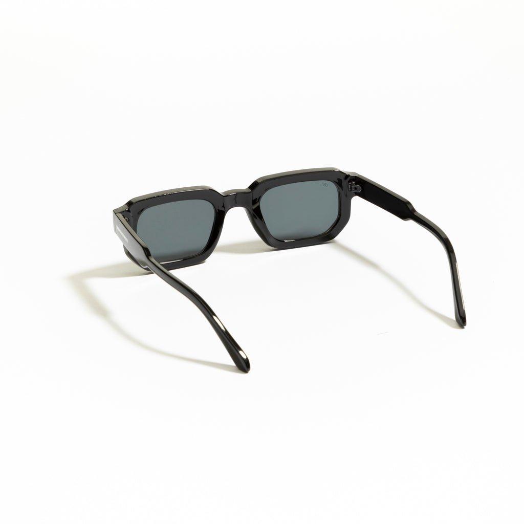daily-grind-black-square-sunglasses-02-225587.jpg