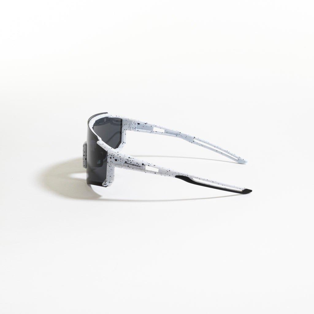 phantom-003-3078-wh-685121.jpg