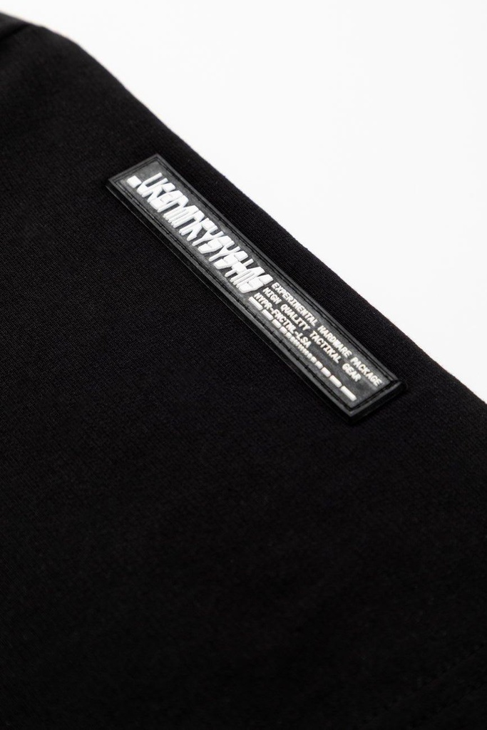 callibration-black-oversized-tshirt-02-355344.jpg