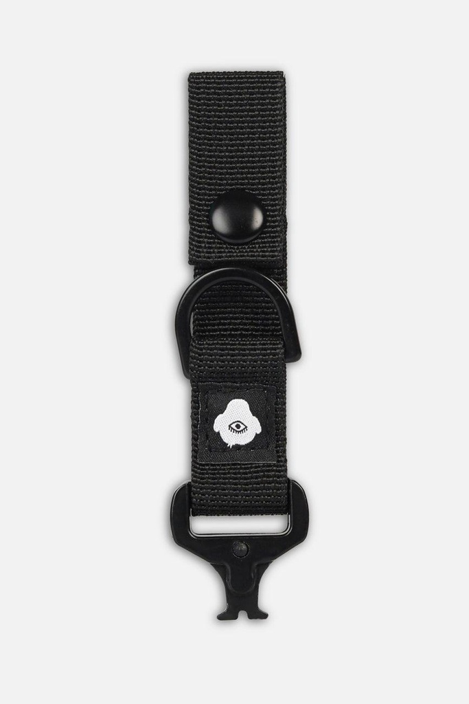 CARABINER-BLACK-ACCESSORIES-01.-936018.jpg