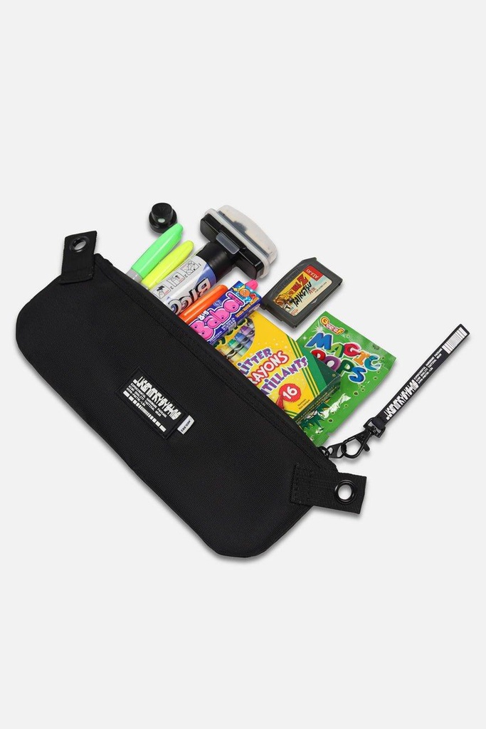 everyday-carry-small-black-pouch-07-523470.jpg
