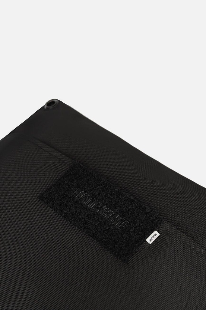 everyday-carry-large-black-pouch-08-100067.jpg