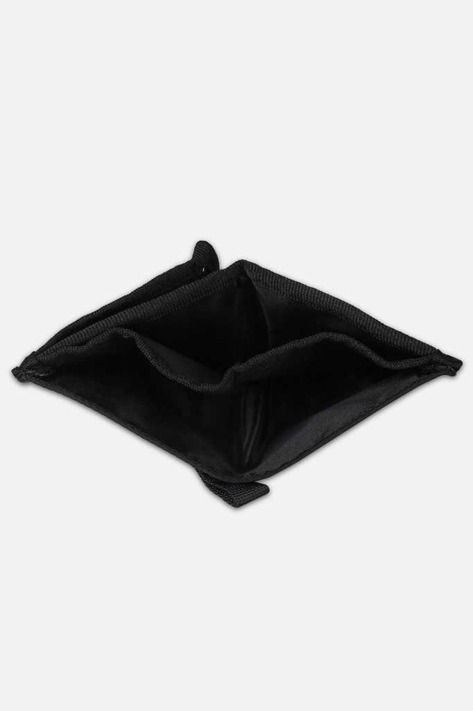 Bifold-wallet-black-wallet-05.jpg