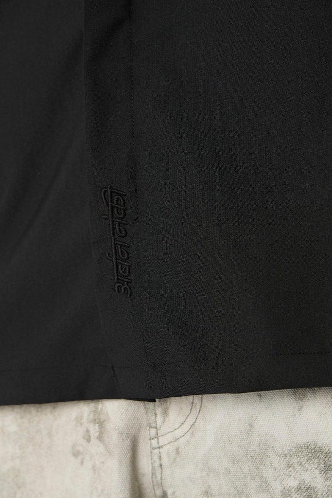 short-sleeve-shirt-black-um23a-sh-007a-s-617240.jpg