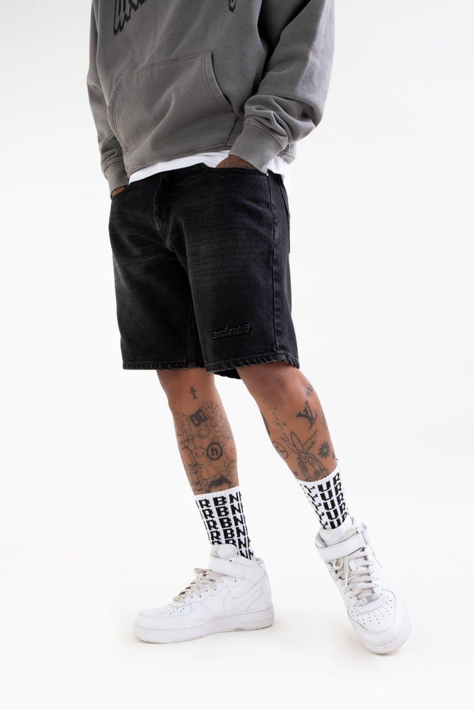 black-denim-shorts-06-852143.jpg
