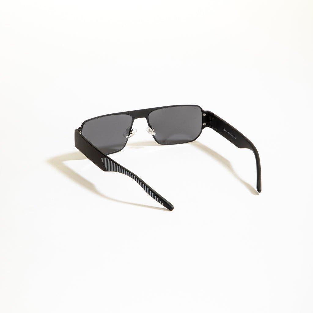 Defender-black-sports-sunglasses-02-484241.jpg