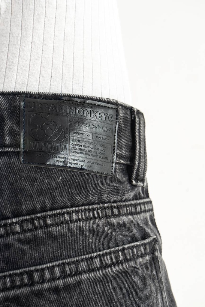denim-shorts-jeans-15-879631.jpg
