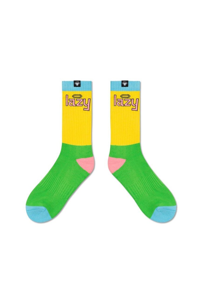 lazy-cats-colorful-socks-03-901653.jpg