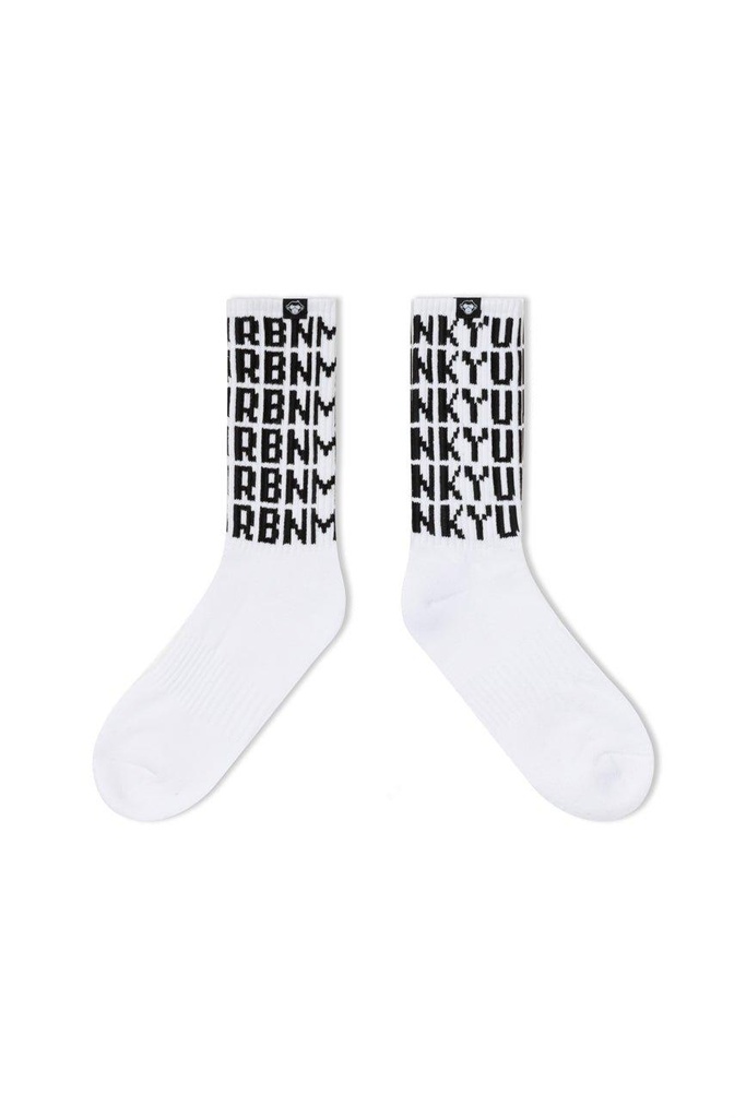 luma-mono-socks-01-332558.jpg