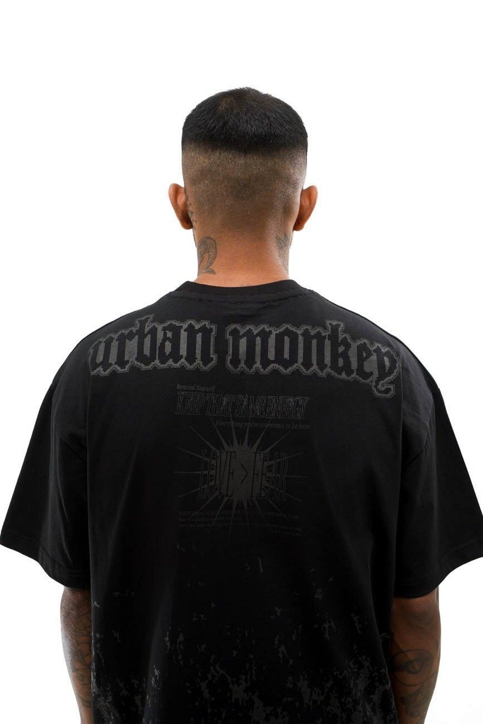 easy-black-oversized-tshirt-05-719323.jpg