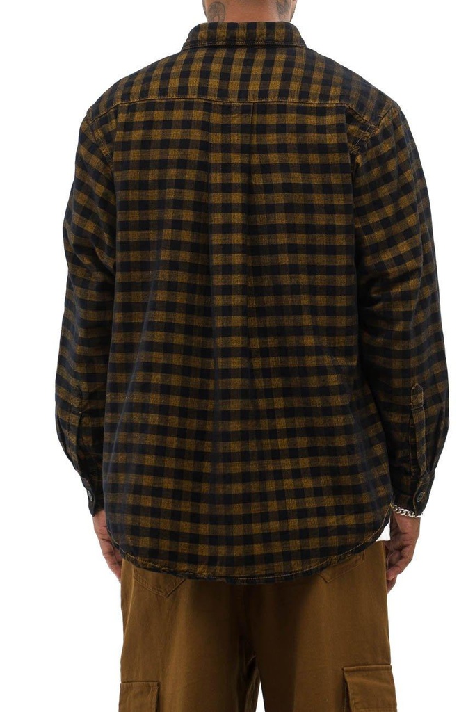 check-corduroy-shirt-model-03-493074.jpg