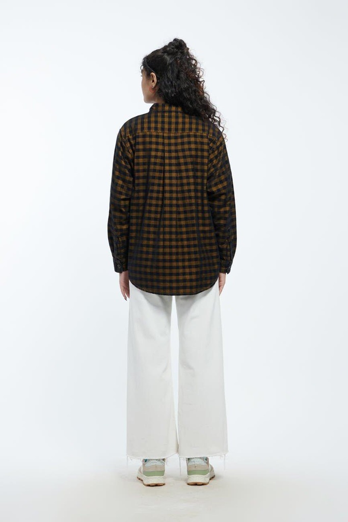 check-corduroy-shirt-model-09-600630.jpg