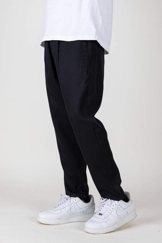 relaxed-fit-trousers-black-um23a-tncl-a-s-561598.jpg