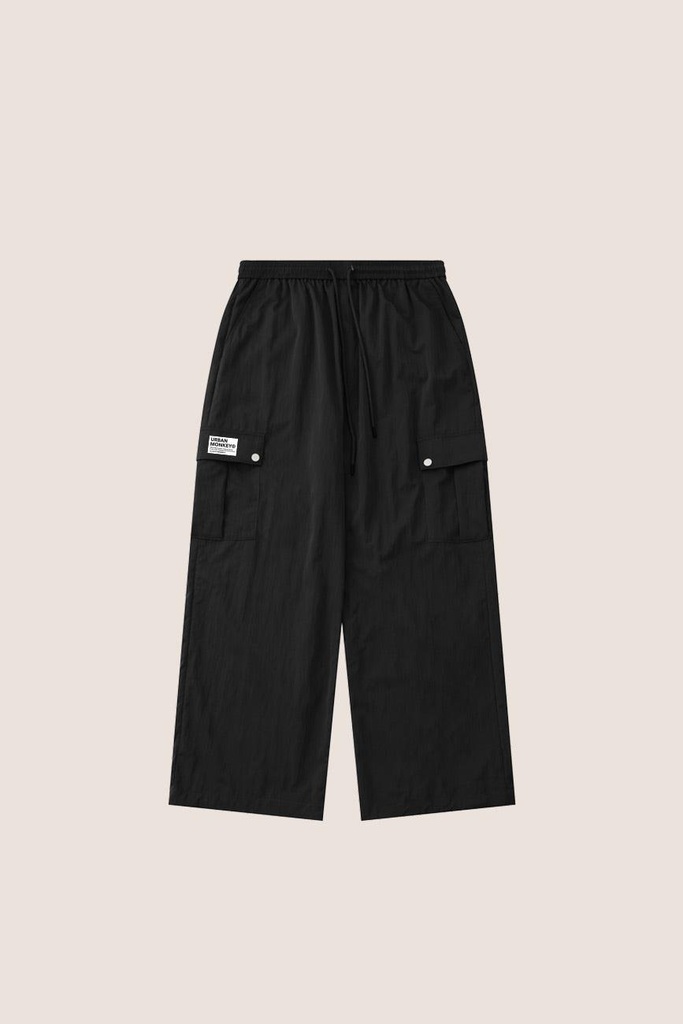 core-parachute-pants-black-05.jpg
