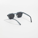 business-casual-sunglass-darkgrey-02-632241.jpg