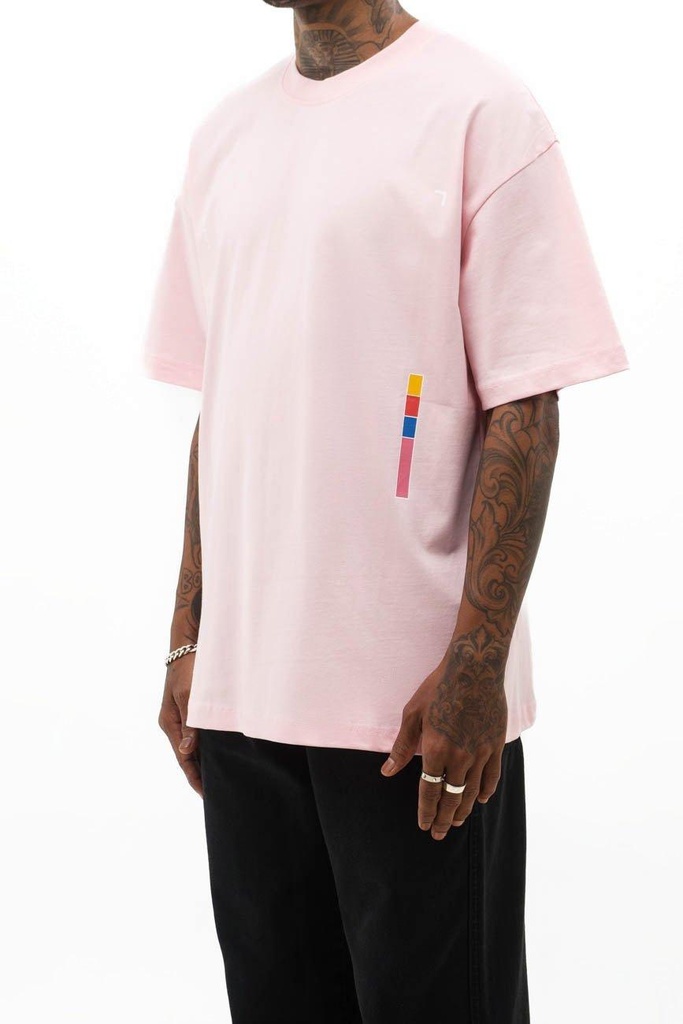 impossible-geometry-pink-tshirt-02_89b367d0-2575-43ee-a93a-605d3f34d4a5-267493.jpg