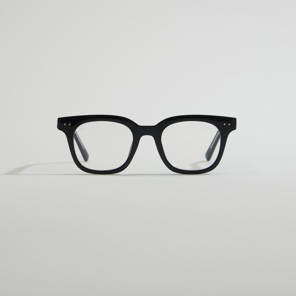 um-classic-wayfarer-001-a809-c6-404903.jpg