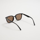 um-classic-wayfarer-005-a809-c5-768042.jpg