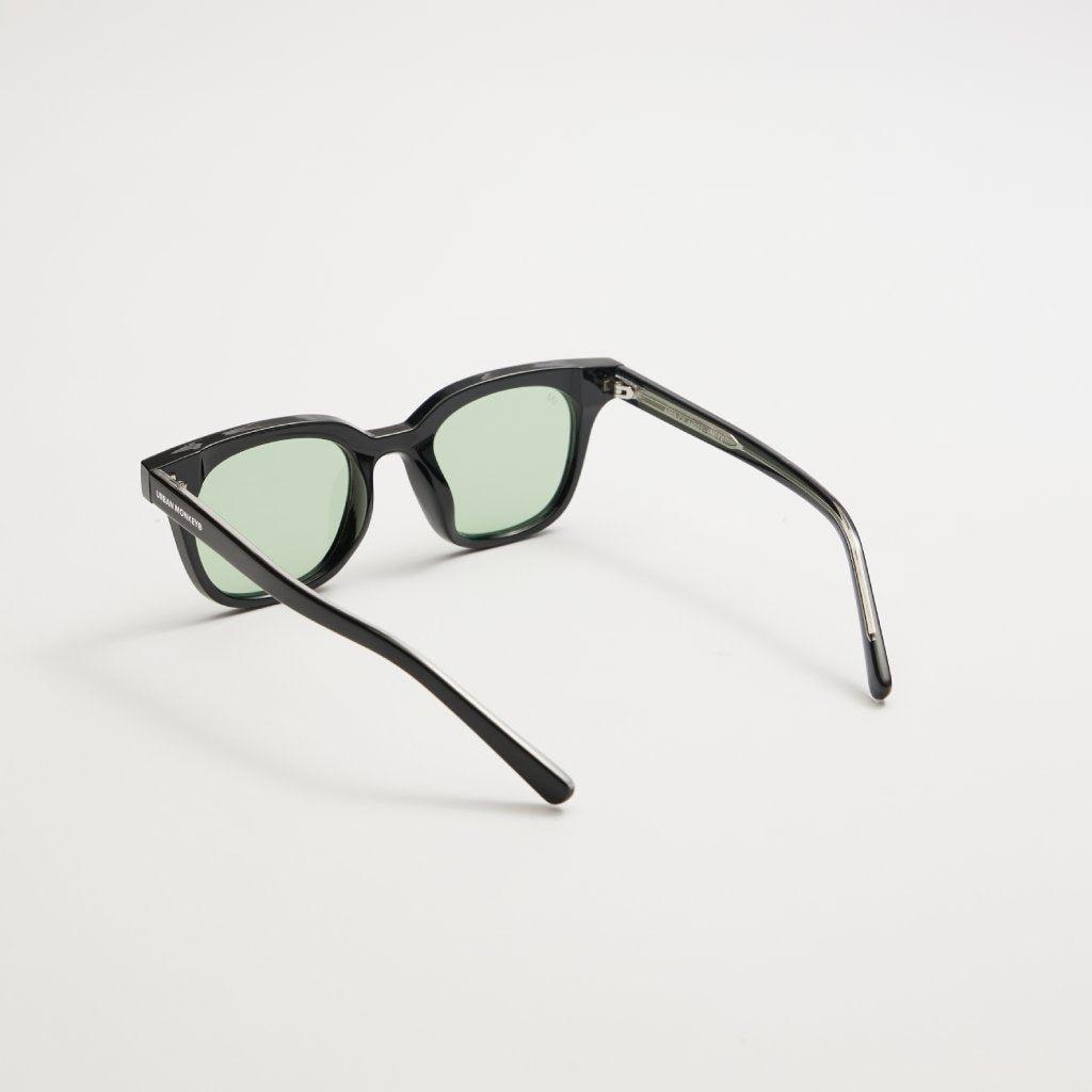 um-classic-wayfarer-003-a809-c2-341953.jpg