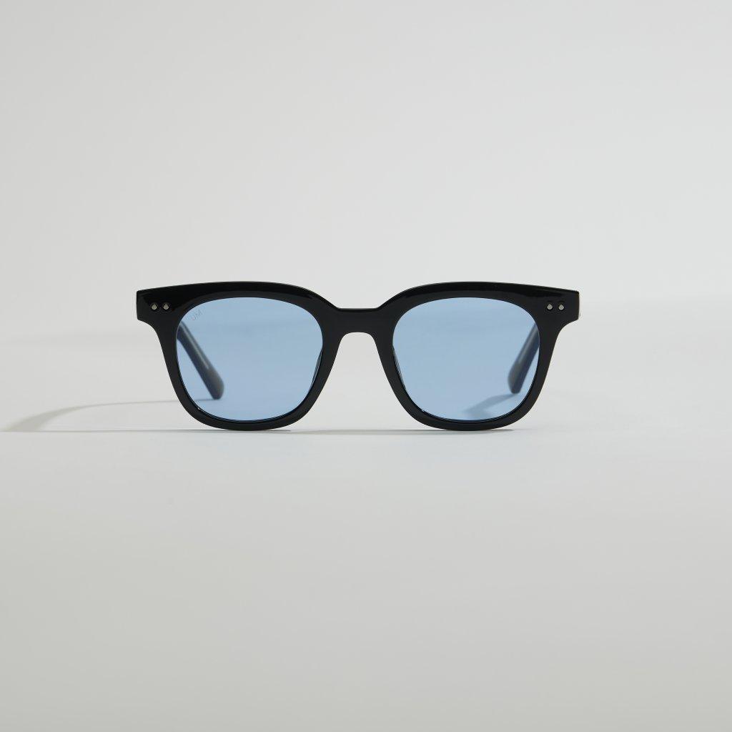 um-classic-wayfarer-002-a809-c3-680330.jpg