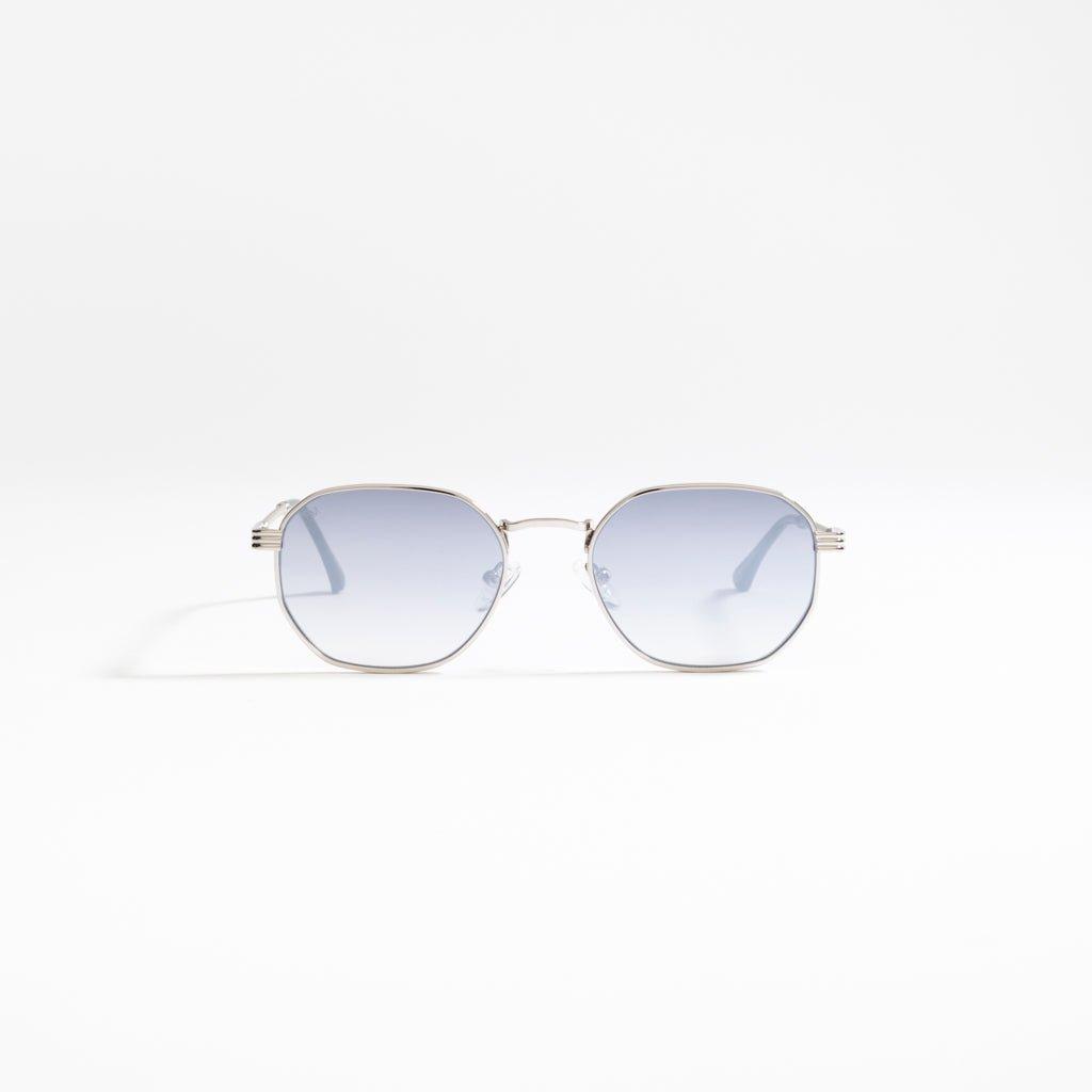 bankroll-006-front-view-773949.jpg