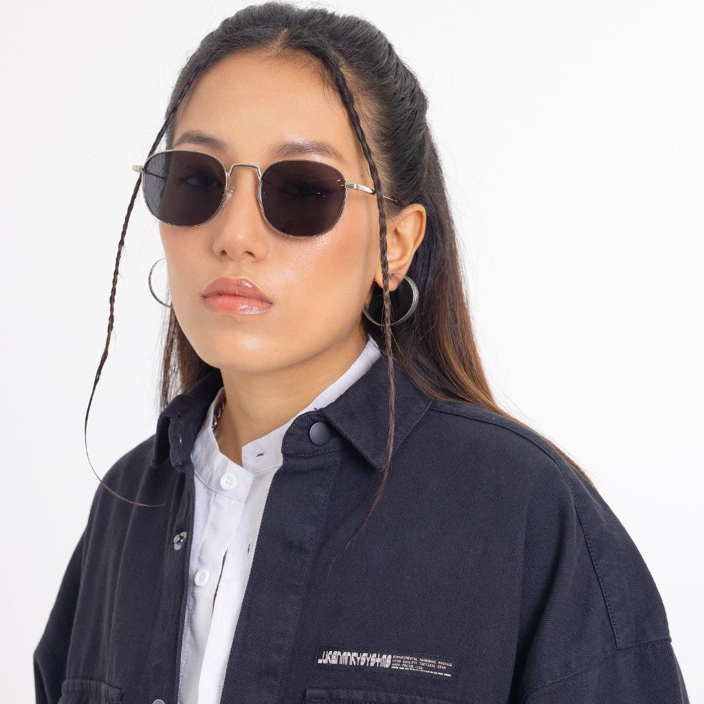 Urban-monkey-airplane-mode-round-sunglasses-model-image-02-695354.jpg