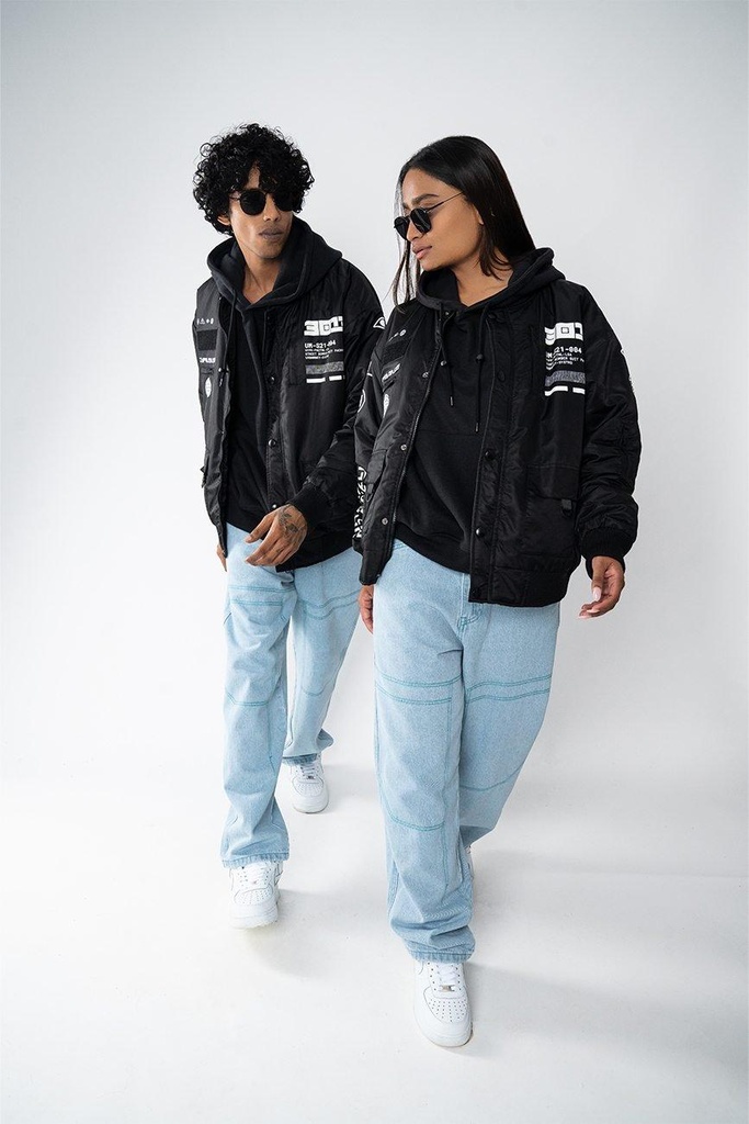 hyper-functional-bomber-jacket-model-3-134769.jpg