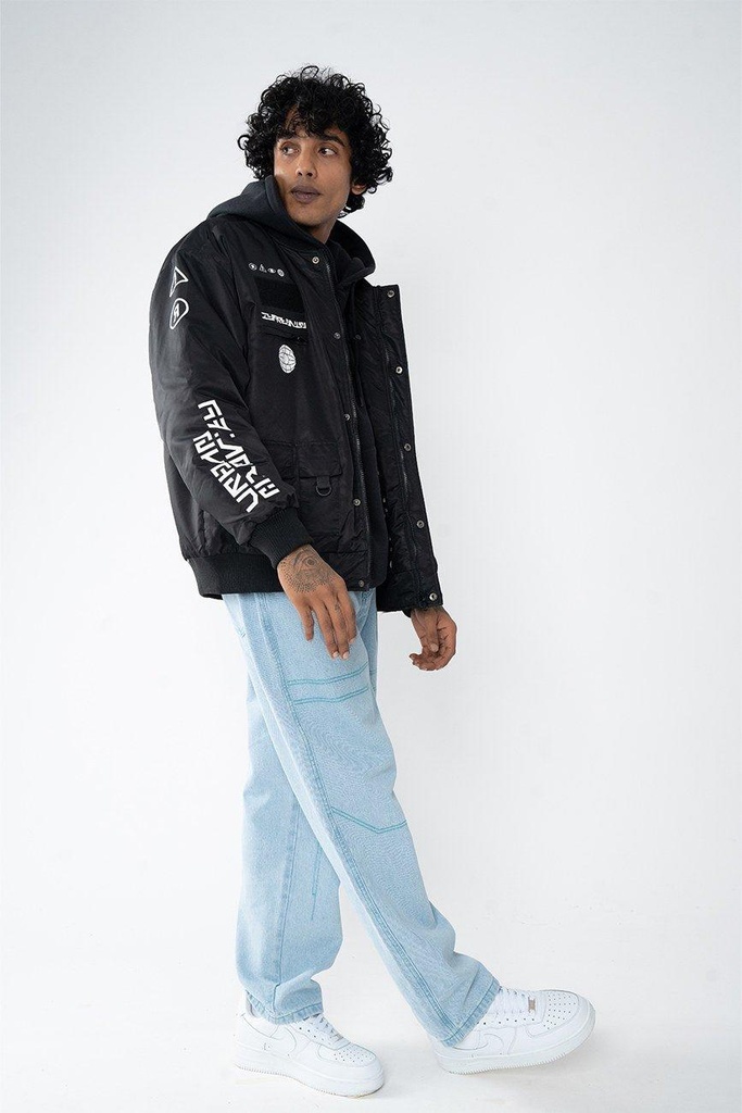hyper-functional-bomber-jacket-model-7-446622.jpg