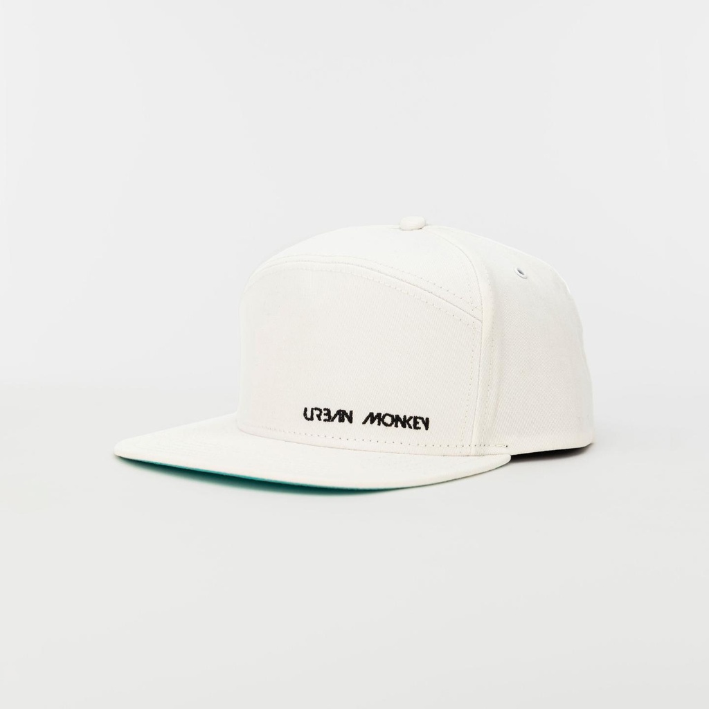 yacht-life-001-umm0001-wh-898968.jpg