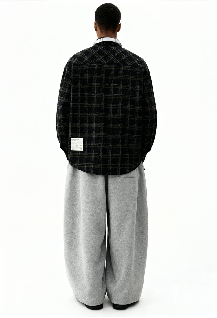 Plaid_shirt_model_03.jpg