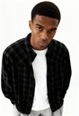 Plaid_shirt_model_04.jpg