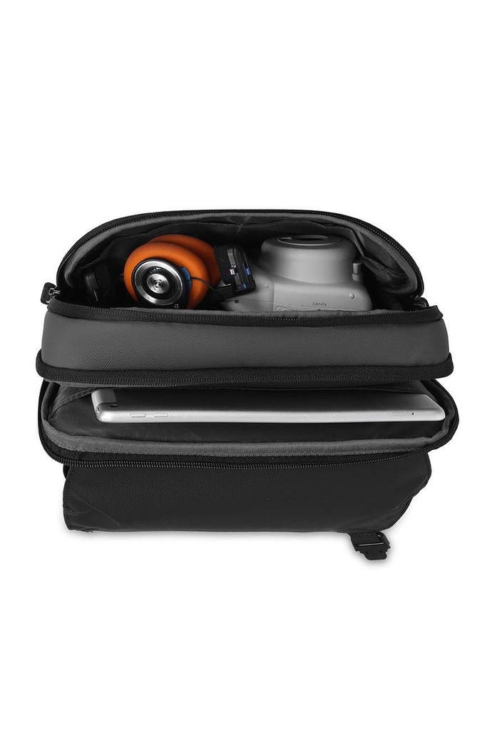 Travel_Sling_Bag_09.jpg