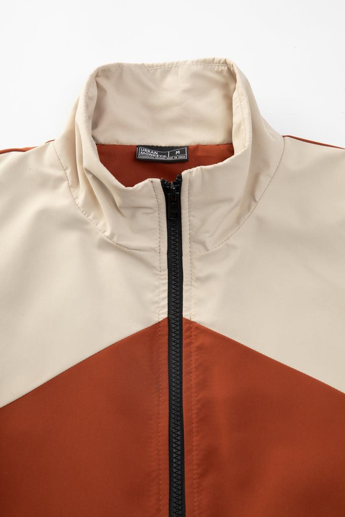 Grand_Prix_Track_Jacket_03.jpg