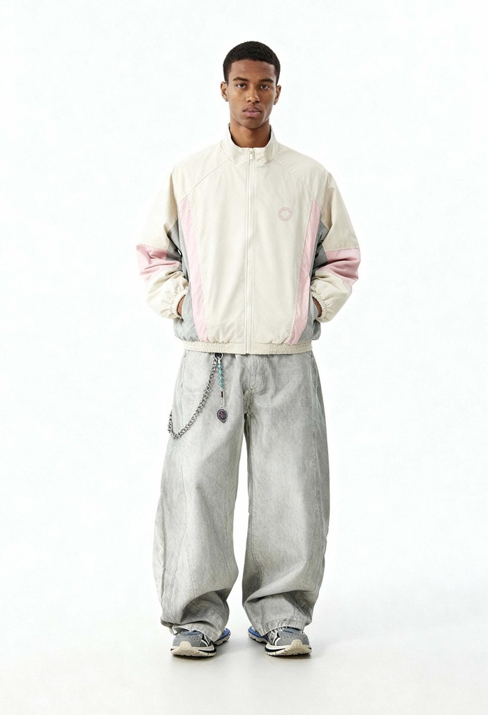 vintage_80s_track_jacket_offwhite_model_03.jpg