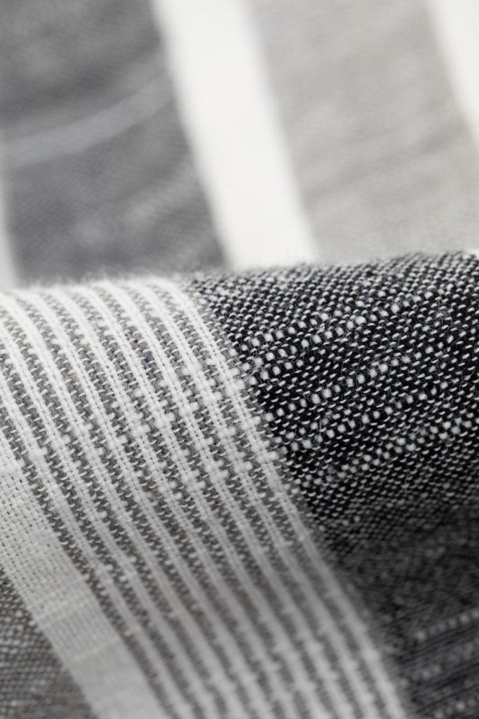 Aero_vent_striped_shirt_03.jpg