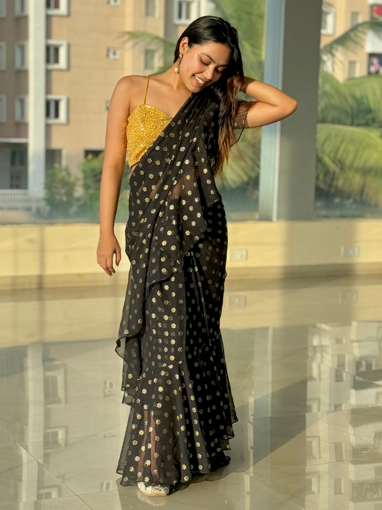 [ULSS23SR17-65-013-02] Pre-Stitched Ruffle Saree with Blouse (S, Black)