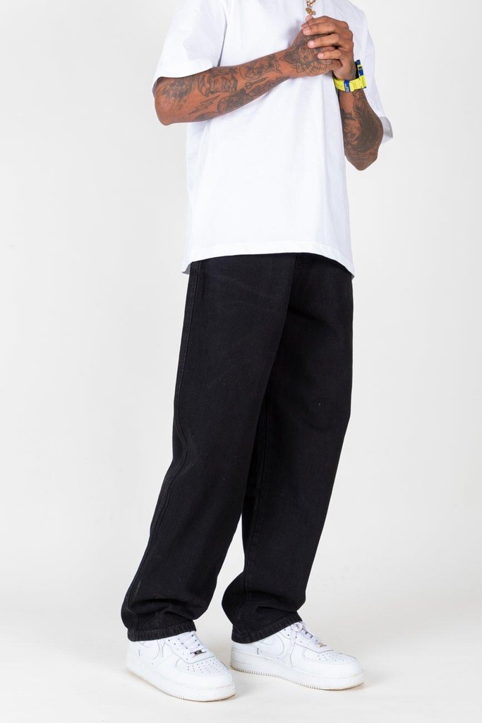 [UM23A_DP_001_S/28] Relaxed Straight-Cut Jeans // Black (S/28)