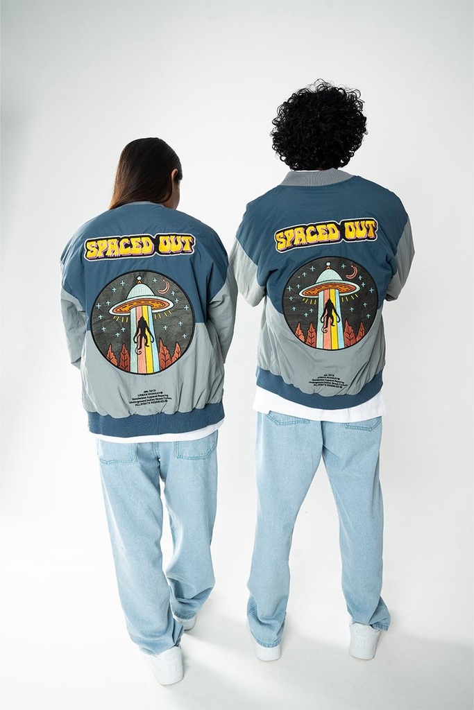 [UMJ003_S] spaced out (S)